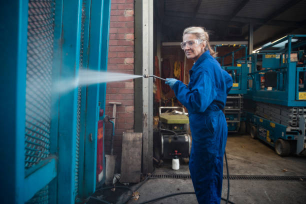 Best Local Pressure Washing Services  in Holt, MI